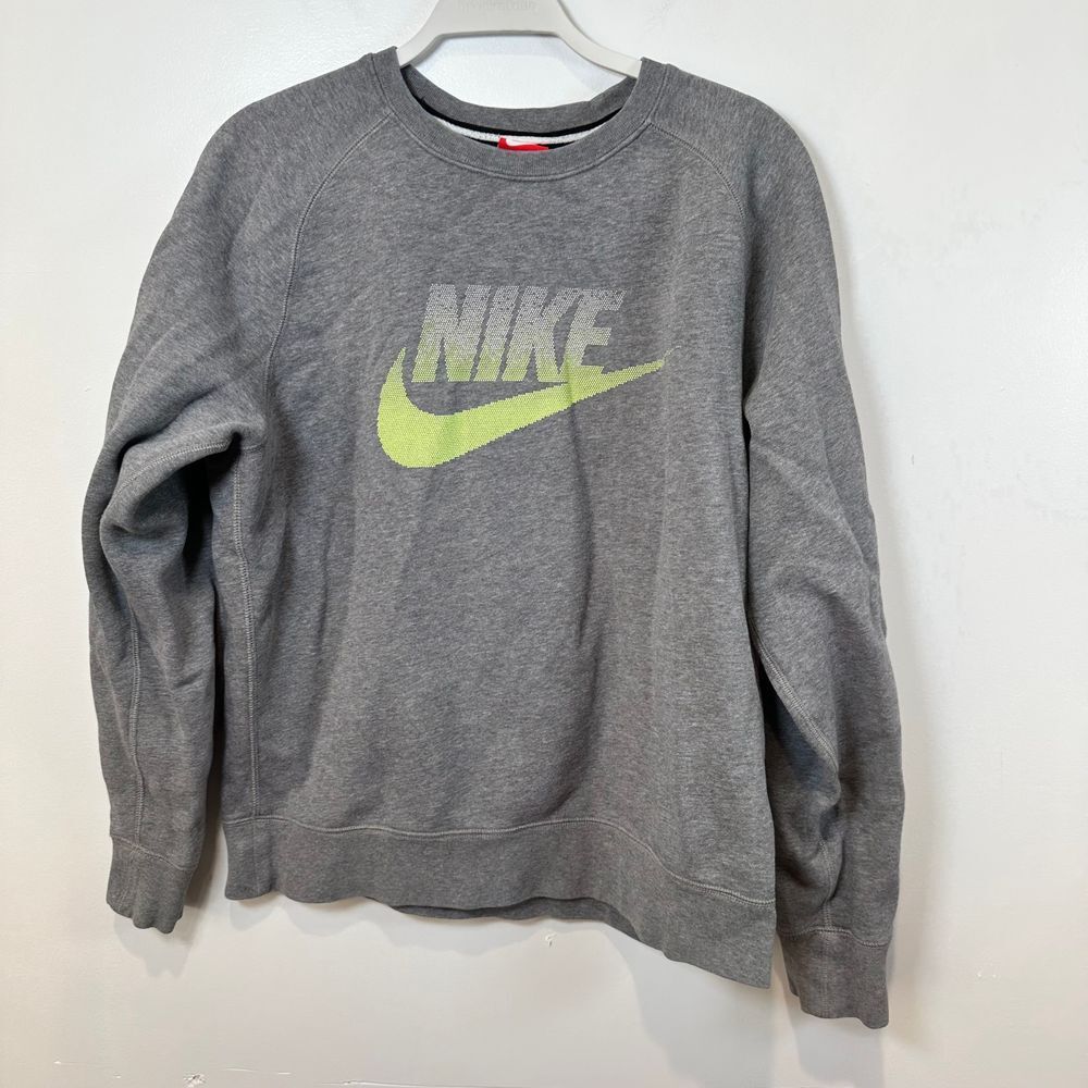 VTG Nike Gray Crewneck‎ Sweatshirt with Neon green Logo Athletic Pullover Size M